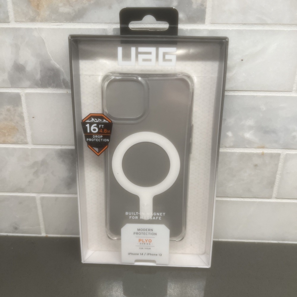 UAG Plyo Series Case w/ Magsafe for iPhone 14/13 (6.7" Small Camera) NEW!